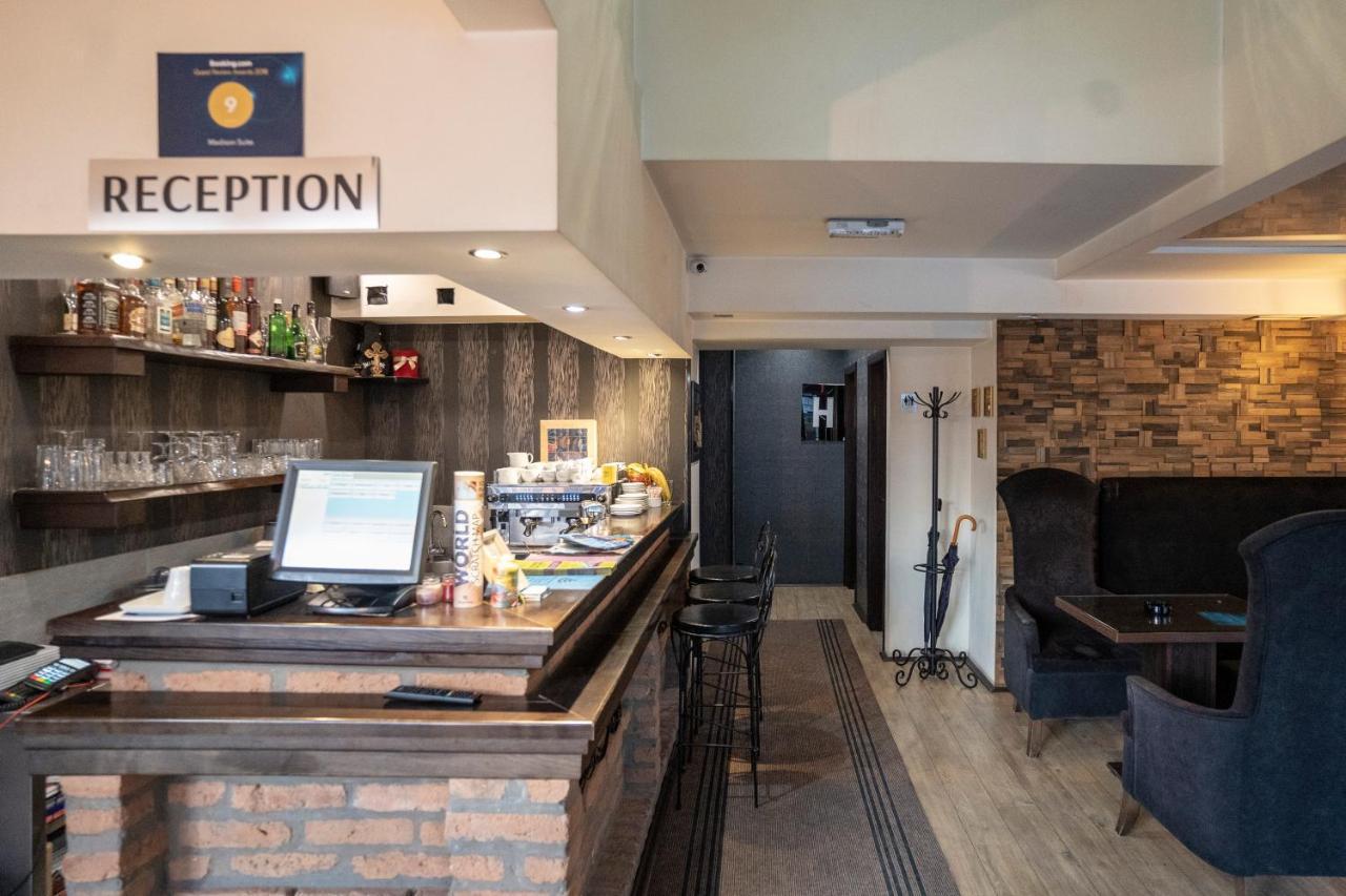 Madison Inn Suites - Wilson'S Square Belgrado Buitenkant foto
