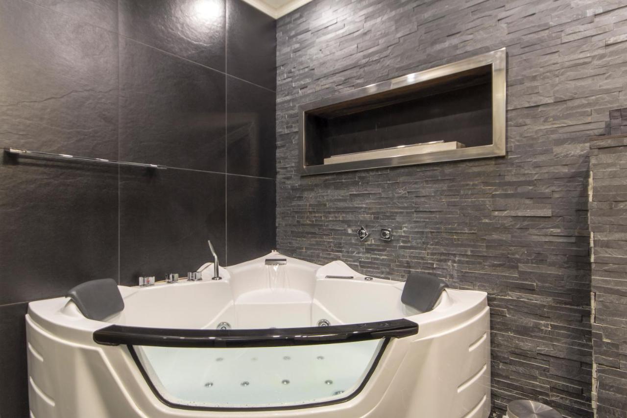 Madison Inn Suites - Wilson'S Square Belgrado Buitenkant foto