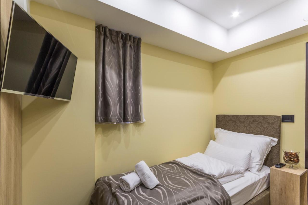 Madison Inn Suites - Wilson'S Square Belgrado Kamer foto